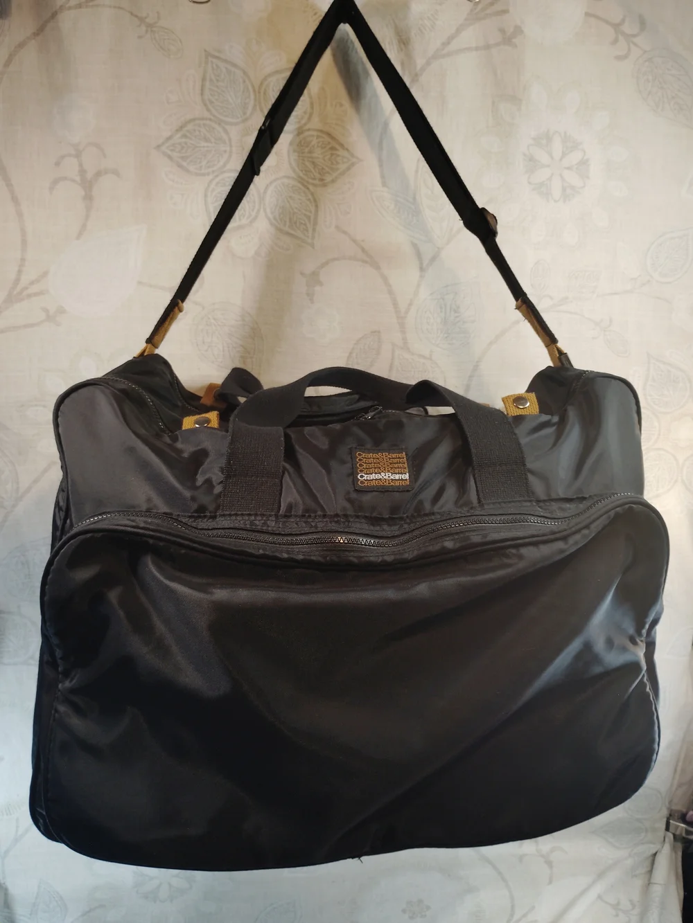 Crate & Barrel Black w/ Brown Accents Weekender Travel /Duffel Bag